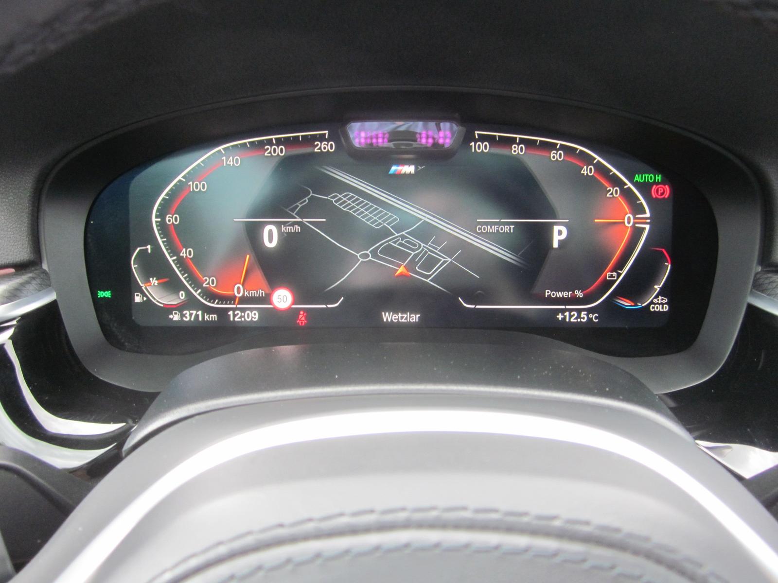 BMW 530i xDrive TOURING M SPORT HUD STANDHZG PANO  A