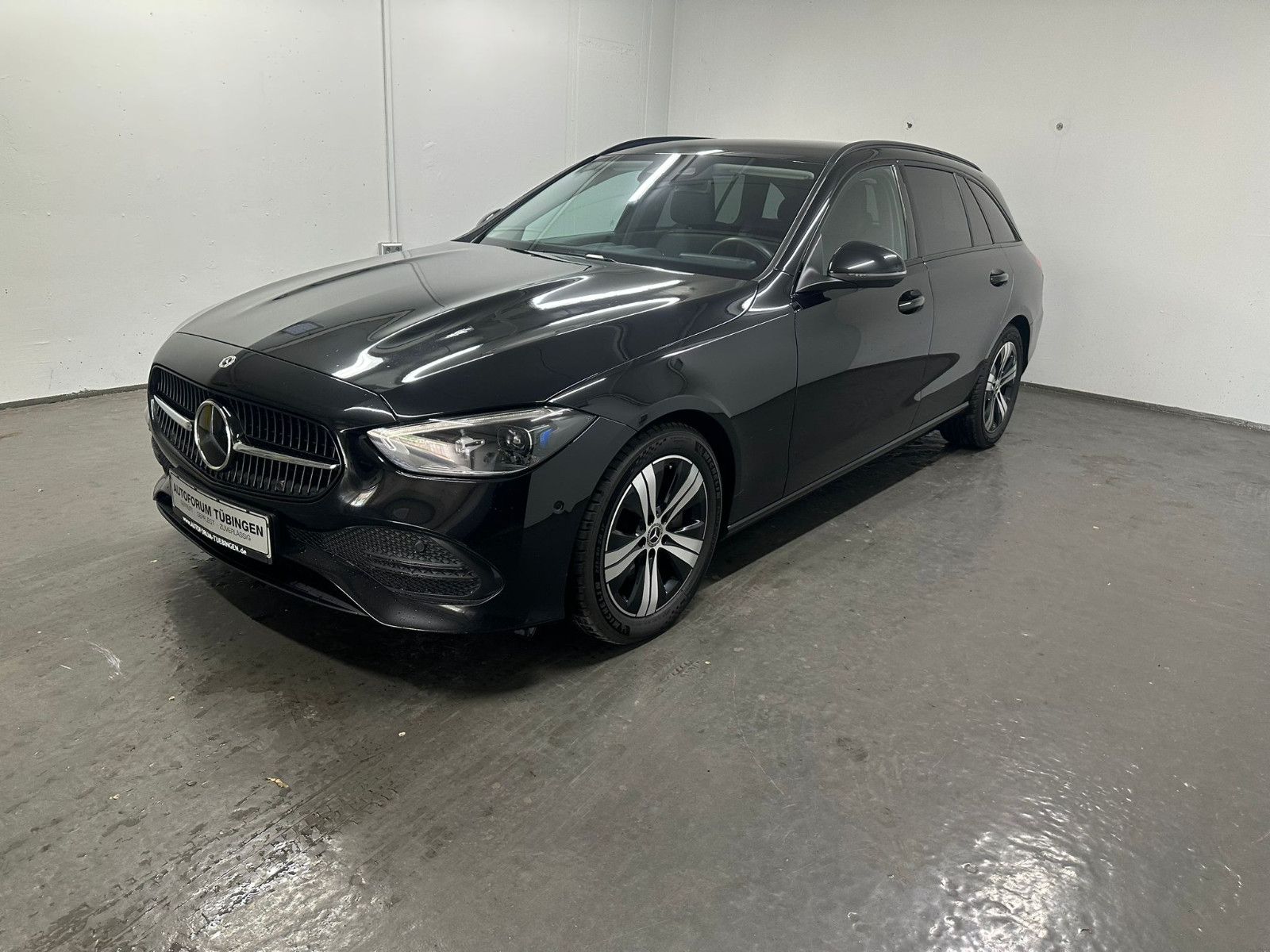 Fahrzeugabbildung Mercedes-Benz C 220 d T Autom. *AVANTGARDE*DISTRO*AHK*NIGHT