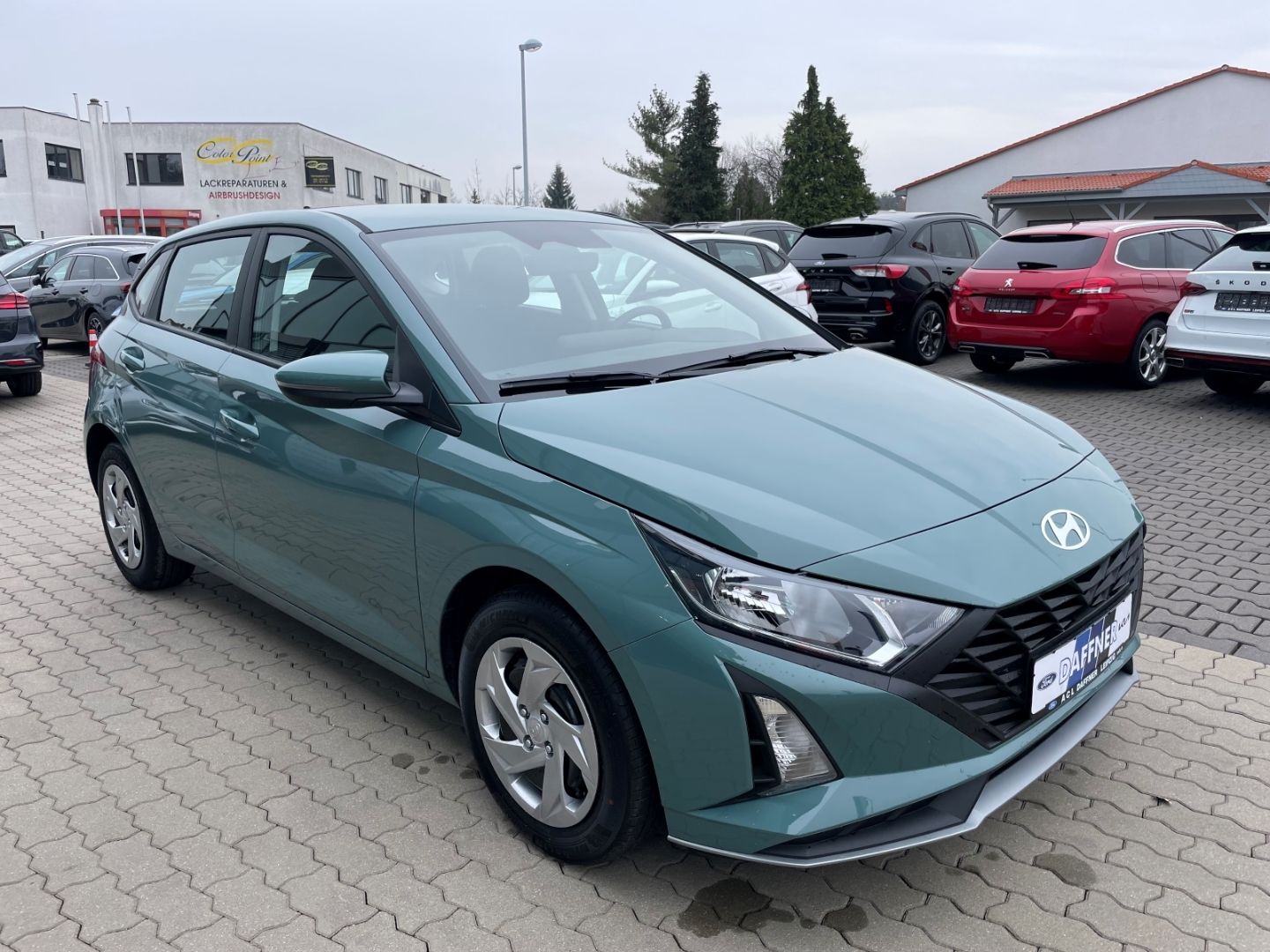 Fahrzeugabbildung Hyundai i20 Select Verkehrszeichenerk SpurhalteAss Navi