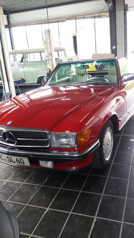 Mercedes-Benz 300
