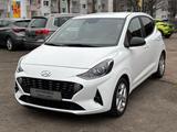 Hyundai i10 Connect & Go - Hyundai i10 Connect-&-Go mit Benzin-Antrieb