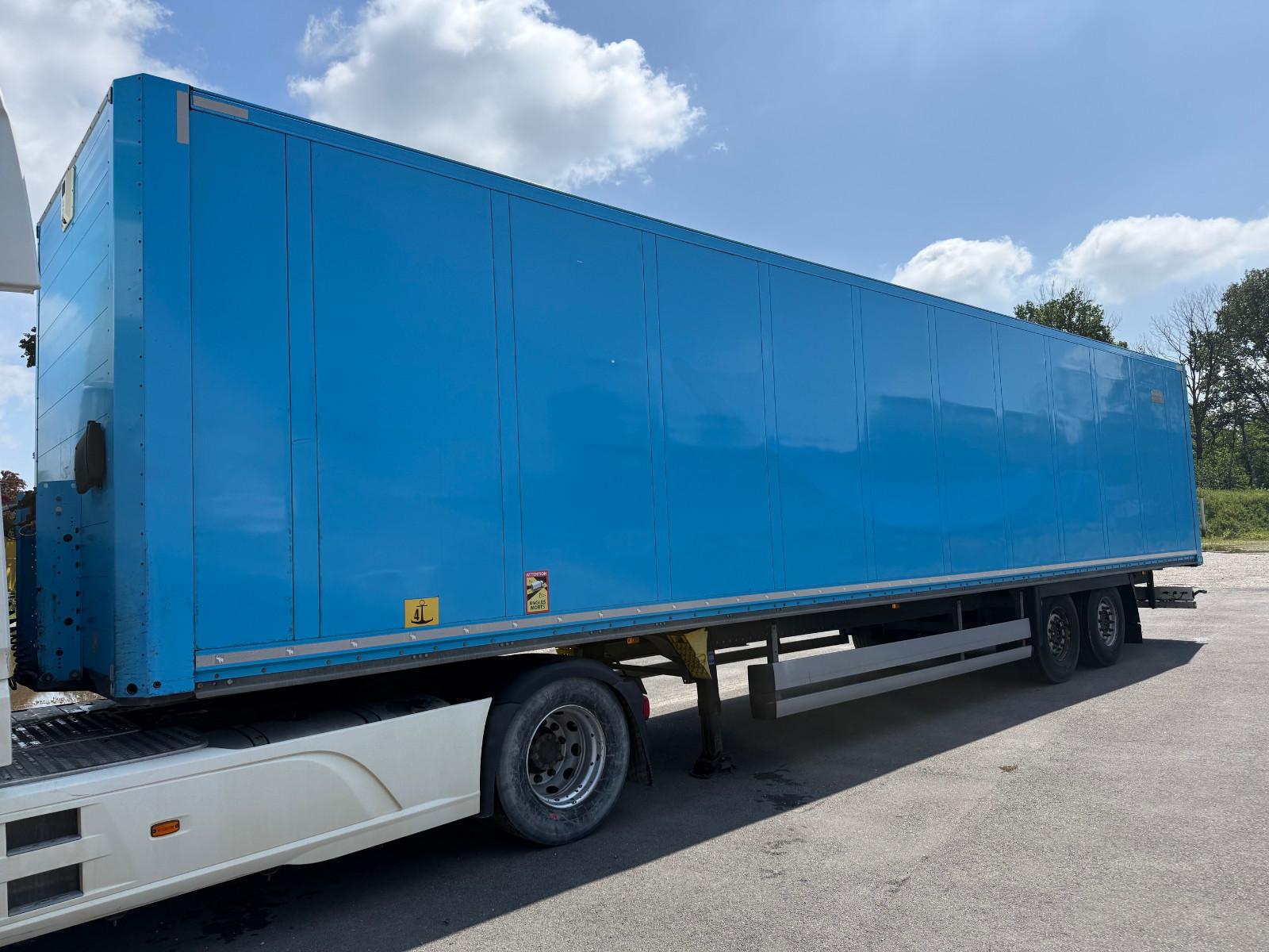 Schmitz Cargobull SKO18/L-13.62 FP25 Express Iso Koffer Unfall