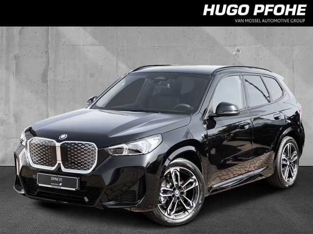 BMW iX1 xDrive30. M Sportpaket. Neupreis: EUR 68.200