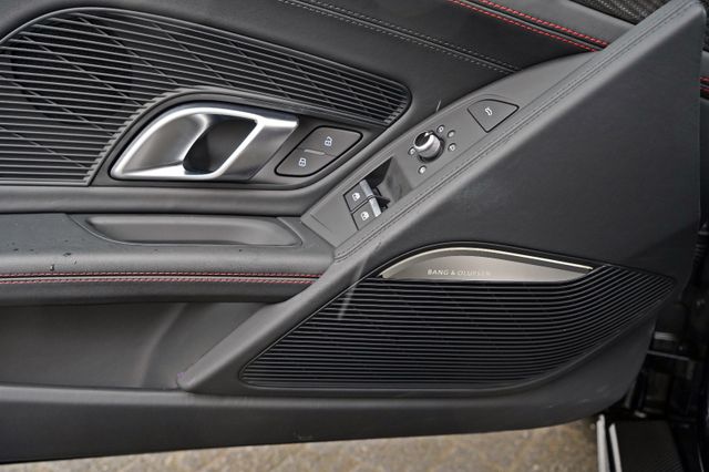 R8 Spyder quattro Performance RAUTE CARBON EXCLU