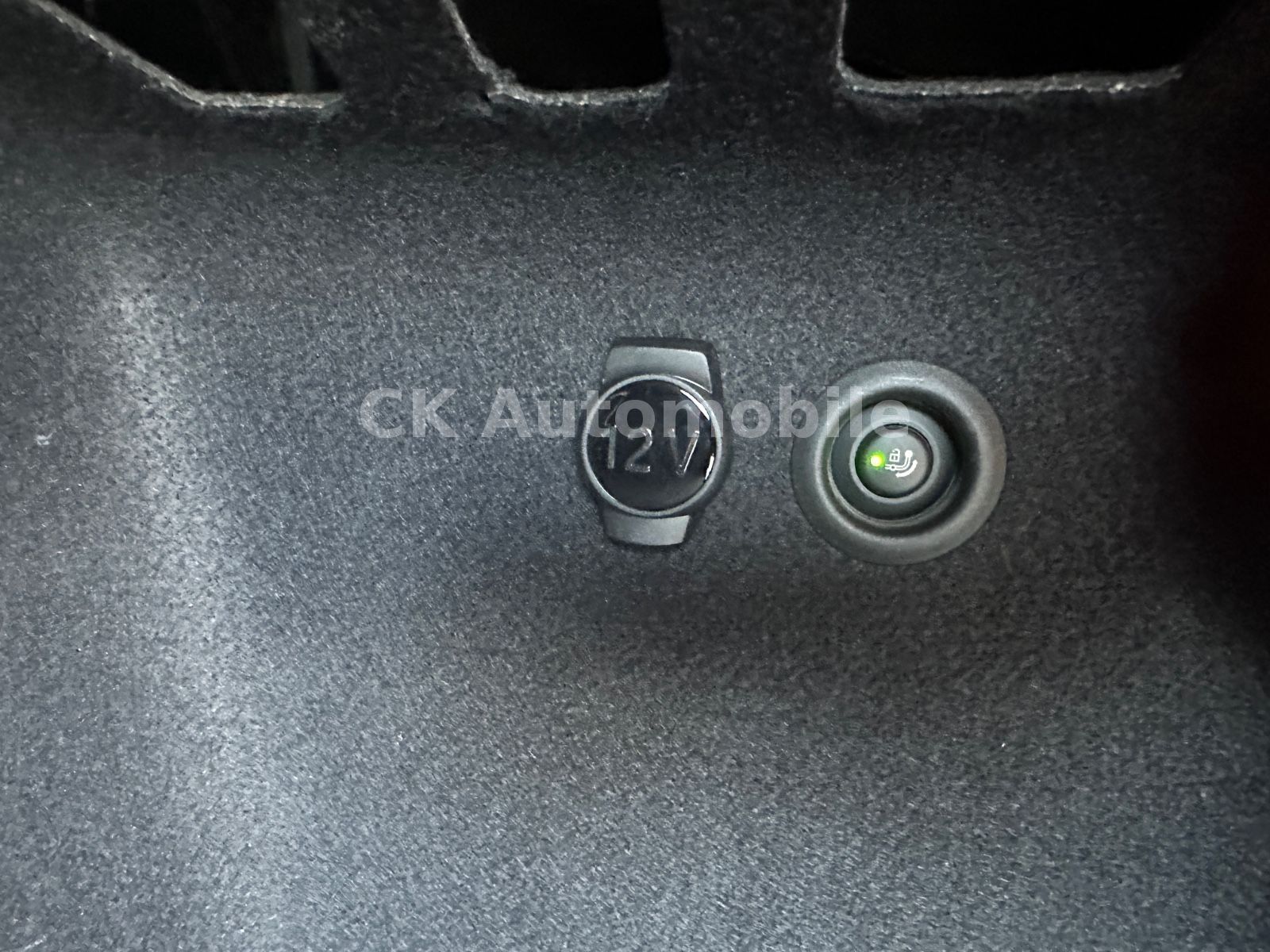 Fahrzeugabbildung BMW X1 20d xDrive xLine/Navi/Head-Up/Pano/LED/360°