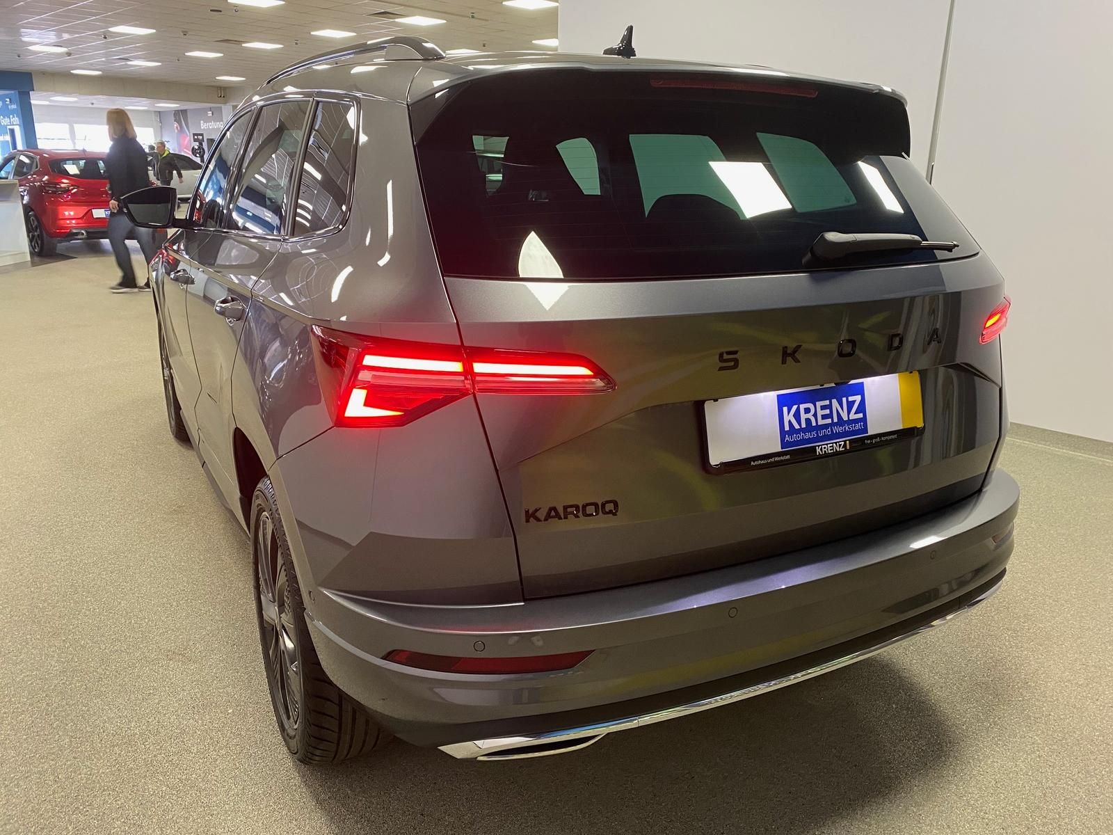 Fahrzeugabbildung SKODA Karoq 1.5 TSI SPORTLINE+5J GA+MATRIX+ACC+360+AHK