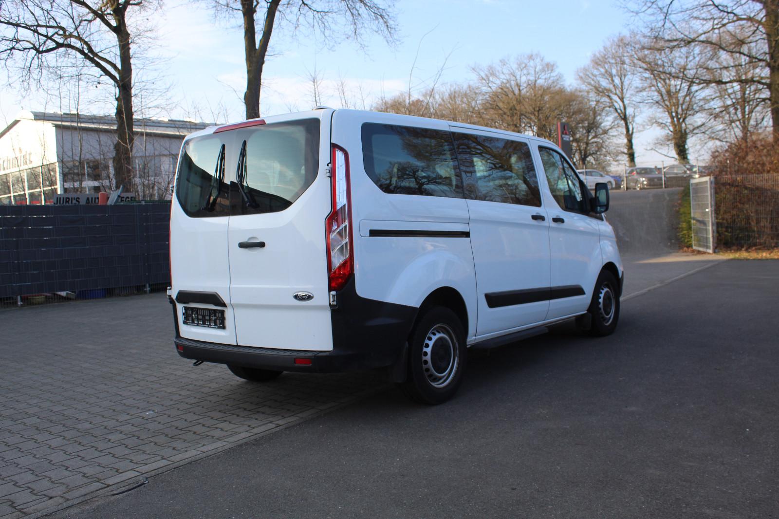 Ford Transit Custom Kombi 320 L1 (9 Sitzer)