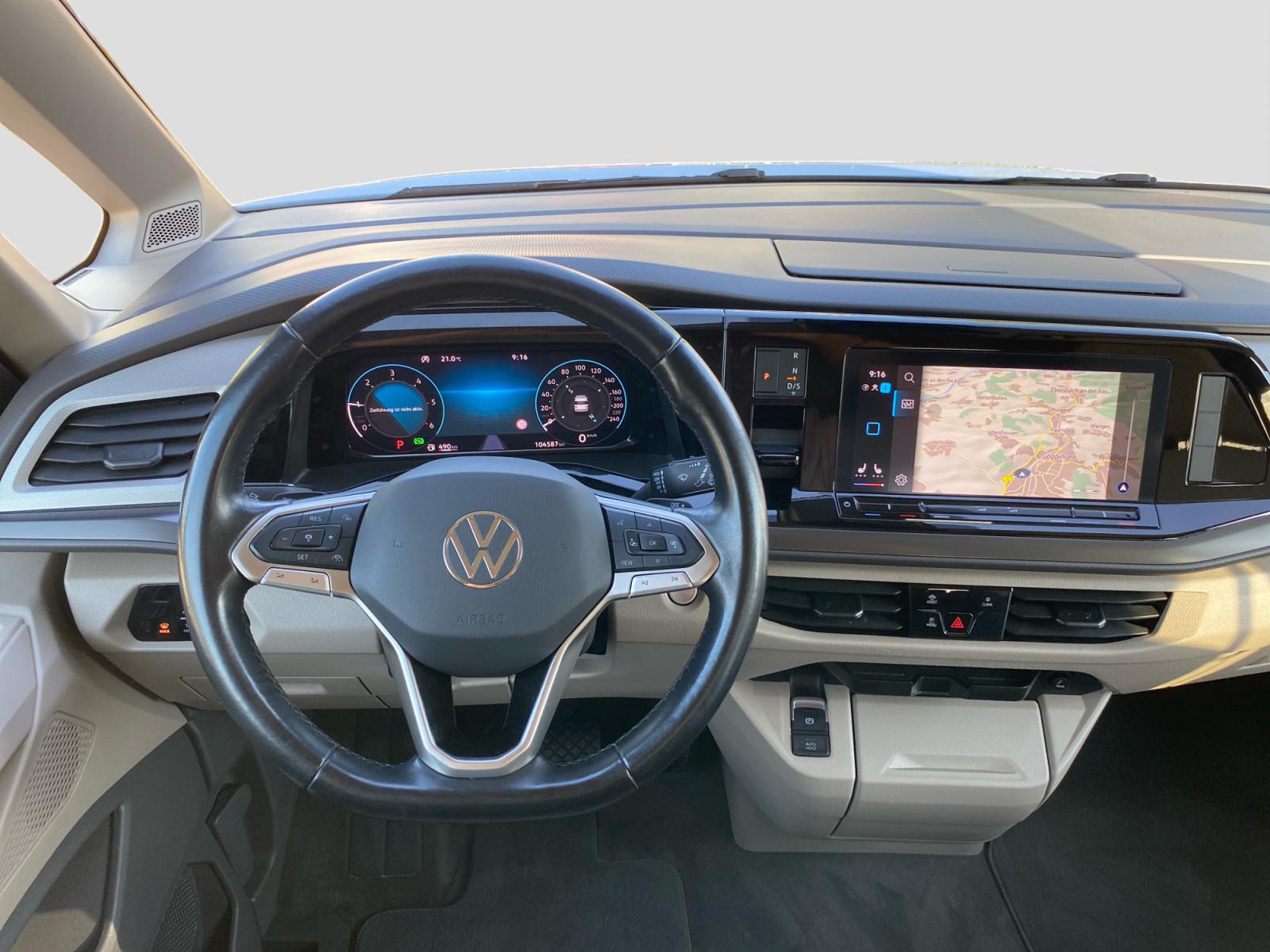 Volkswagen Multivan 2.0TDI DSG Virtual CAM ACC Ausparkassis