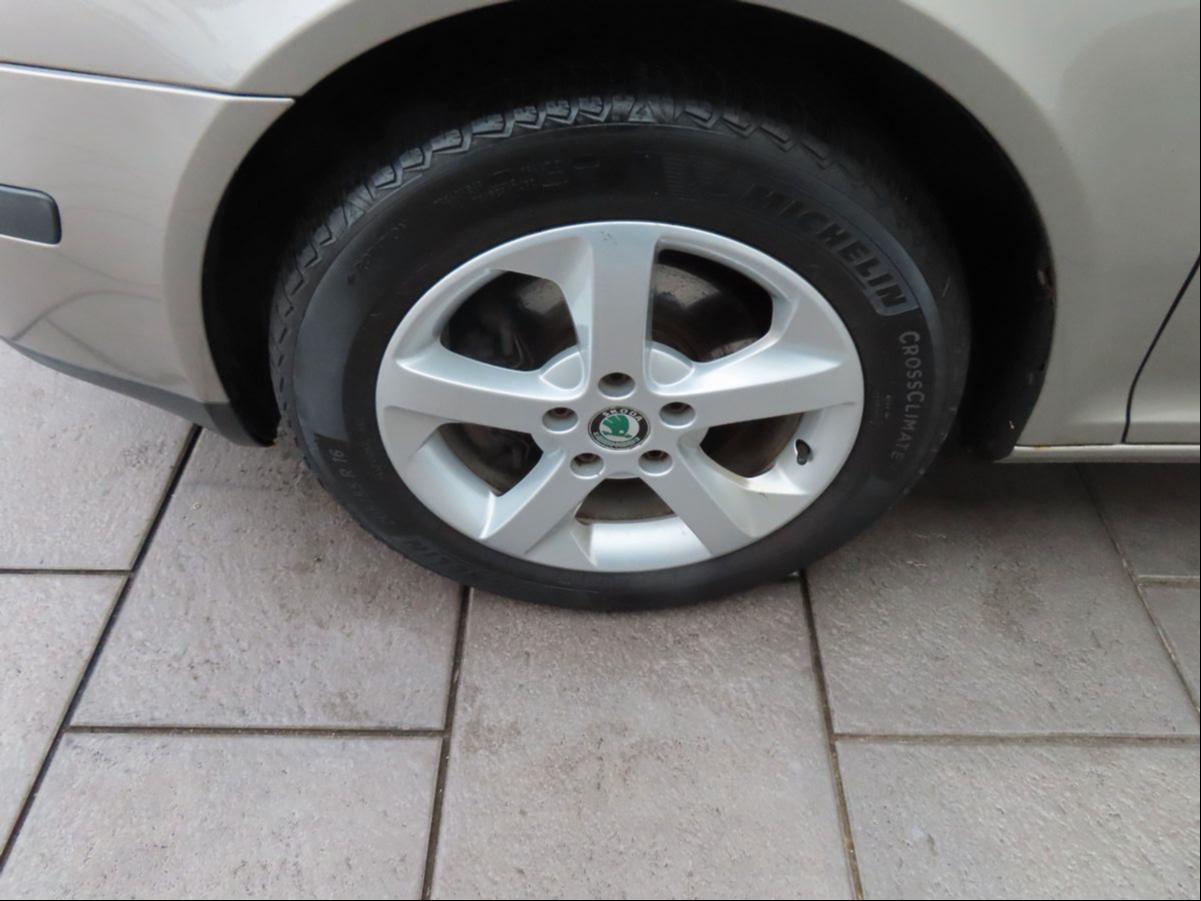 Skoda Octavia 2008 — photo 15