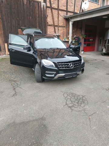 Mercedes-Benz Ml. 350 cdi ..4matic...gr.inspektion neu.....