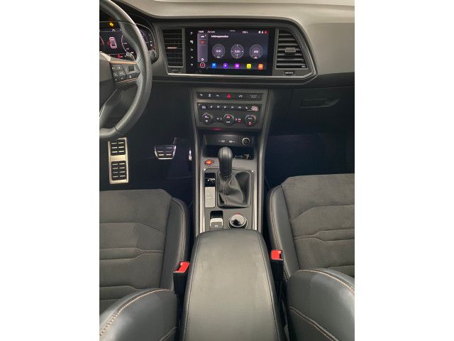 Ateca 1.5 TSI DSG AHK+PANO+NAVI+LED