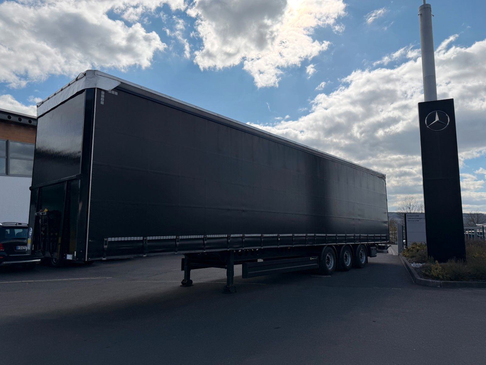 Fahrzeugabbildung Berger SAPL 24 LTMN 1x lift SAF Hubdach Schiebeverdeck