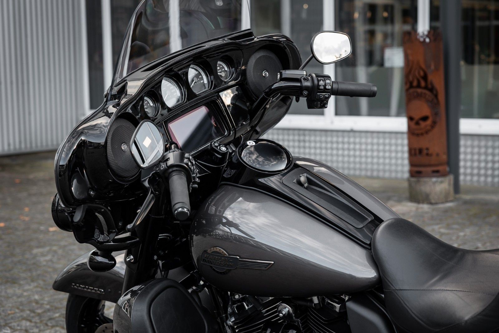 Fahrzeugabbildung Harley-Davidson Ultra Limited FLHTK - Screaming Eagle -