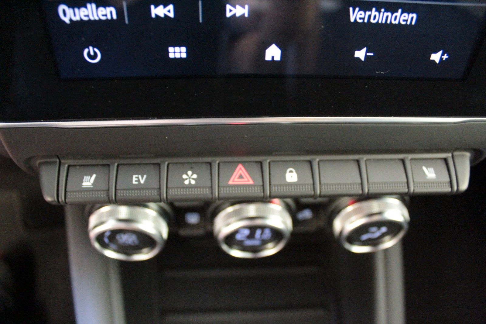 Fahrzeugabbildung Renault Captur E-Tech Plug-in 160  Plug in Hybrid