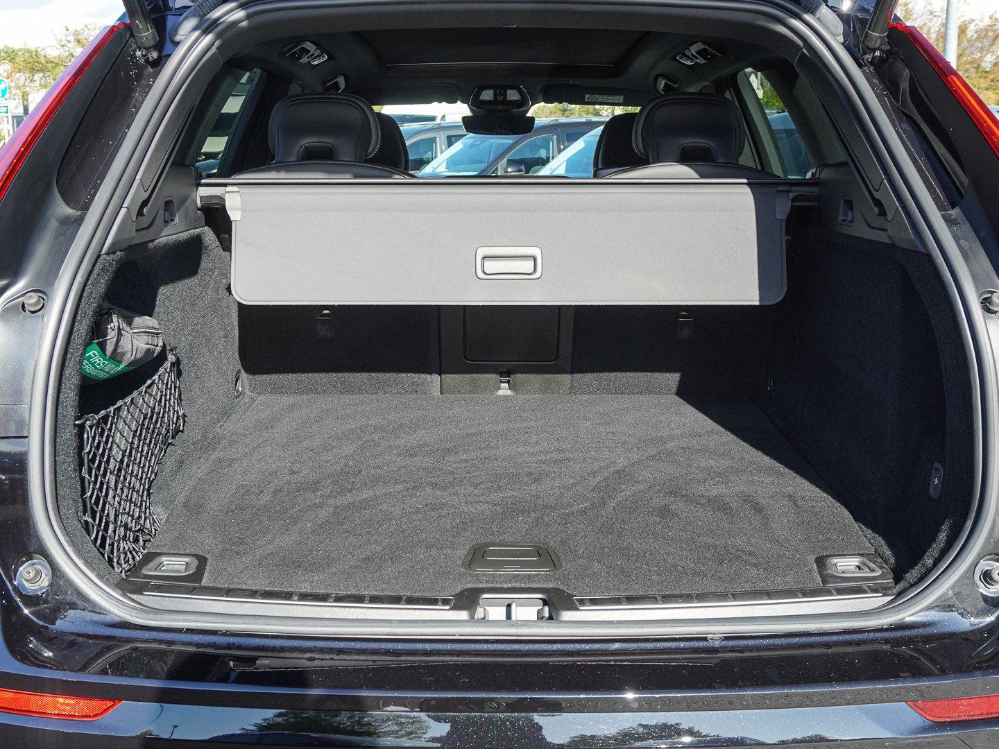 Volvo XC60 T8 AWD Black Edition Ultra Plug-in Hybrid