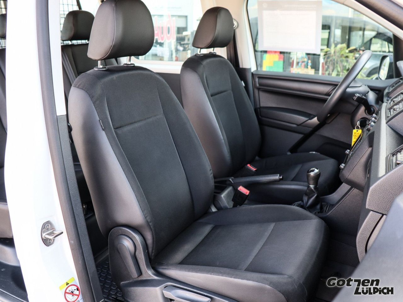 Fahrzeugabbildung Volkswagen Caddy Kombi 1,4TSI Navi Klima 5-Sitze AHK