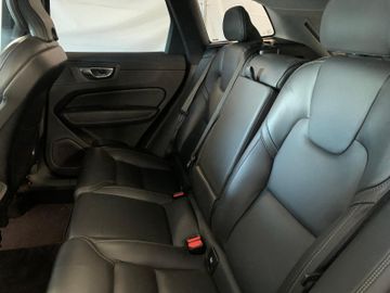 Volvo XC60 - 11