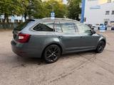 Skoda Octavia Premium Edition LED-LEDER-ACC-TÜV-NEU - Skoda Octavia mit Diesel-Antrieb: Edition