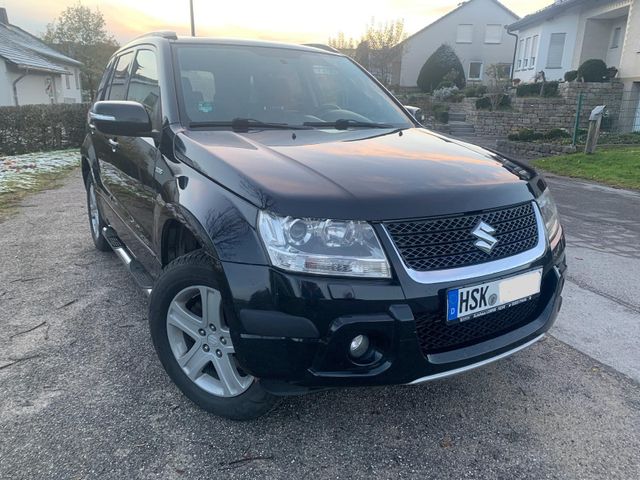 Suzuki Grand Vitara 1.9 DDiS X30, AHK, SHZ, CarPlay