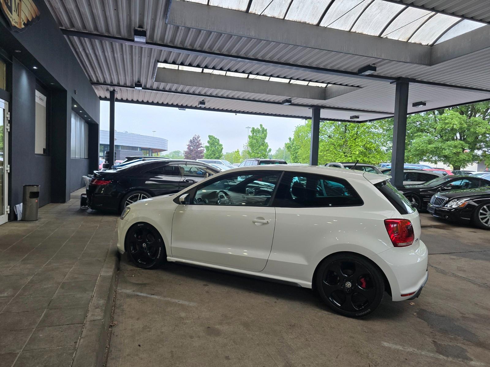 VOLKSWAGEN POLO V - GTI -  DSG - 179 CV- BI-XENON
