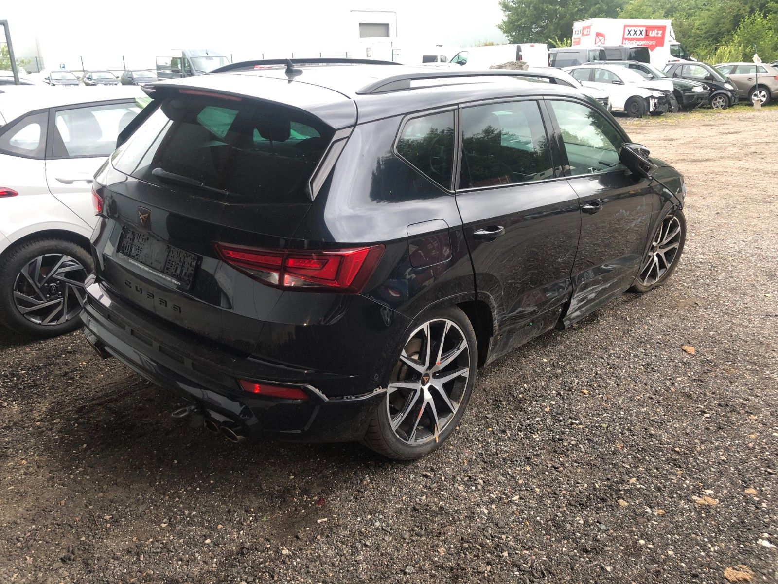 Fahrzeugabbildung CUPRA Ateca  4Drive Unfallschaden