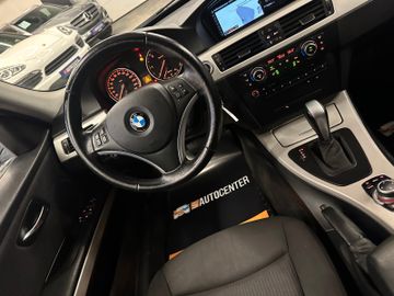 BMW 318 d Touring *Klima*SHZ*TÜV*Navi*PDC*AHK*