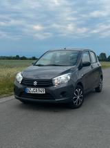 Suzuki Celerio 1.0 AGS | 64.000 km | TÜV 10/27 | - graue Suzuki Celerio