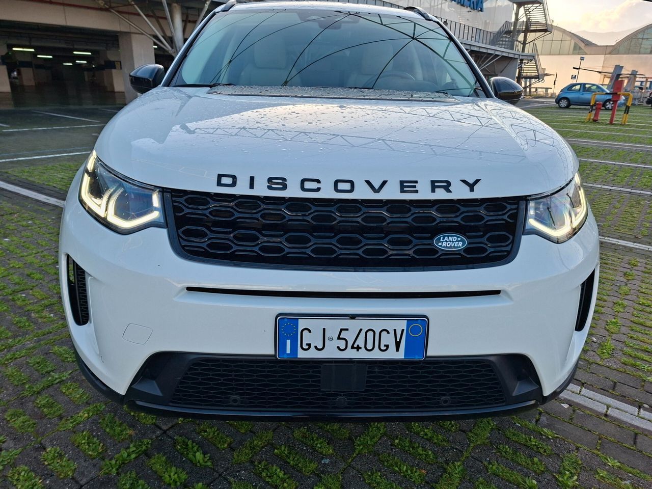 Land Rover Discovery Sport 2.0 TD4 204 CV AWD Au imagem 2