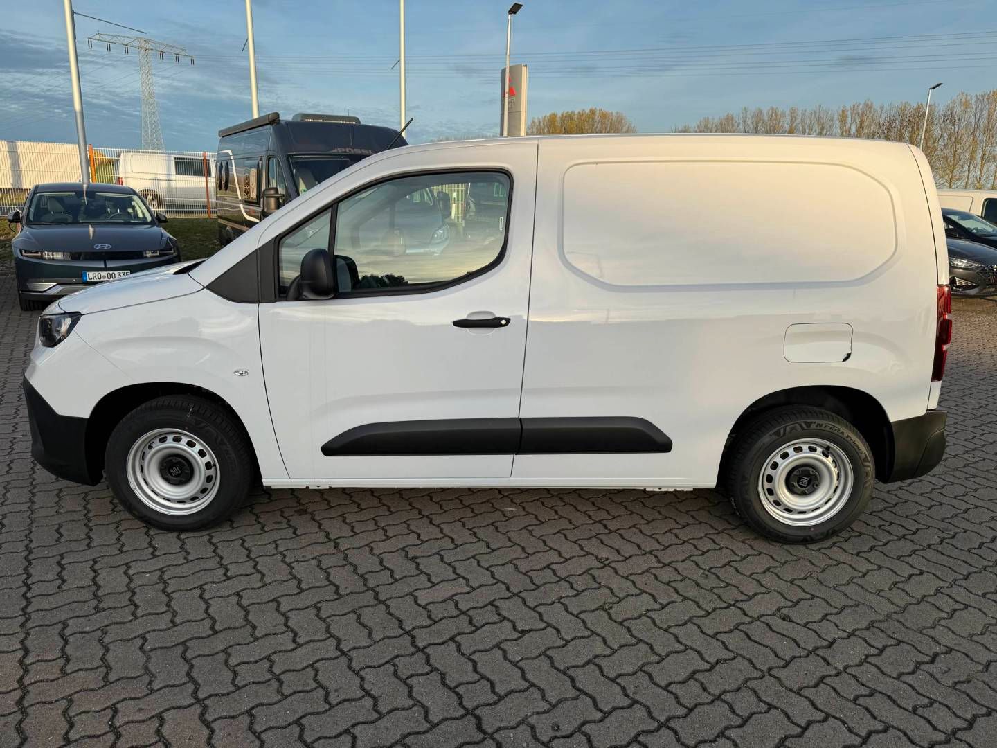Fahrzeugabbildung Fiat Doblo L1 LIGHT EASY PRO