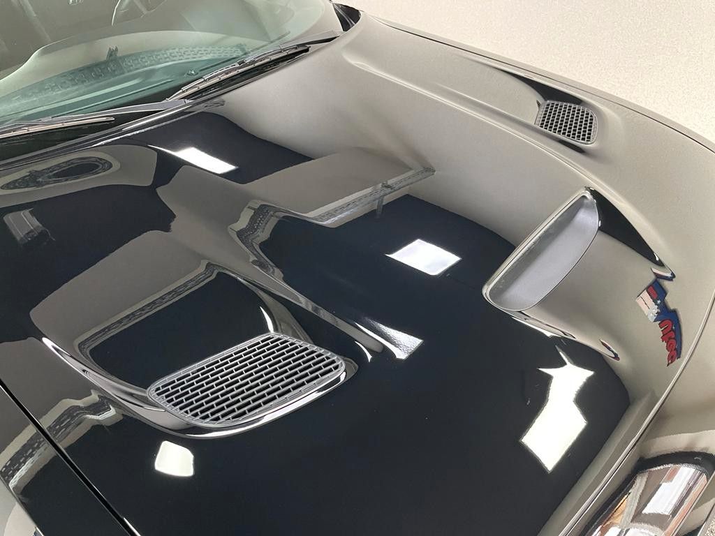 Fahrzeugabbildung Dodge CHALLENGER R/T WIDEBODY SCAT PACK -CARBONE