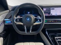 BMW 750 - Vorschau Bild 12