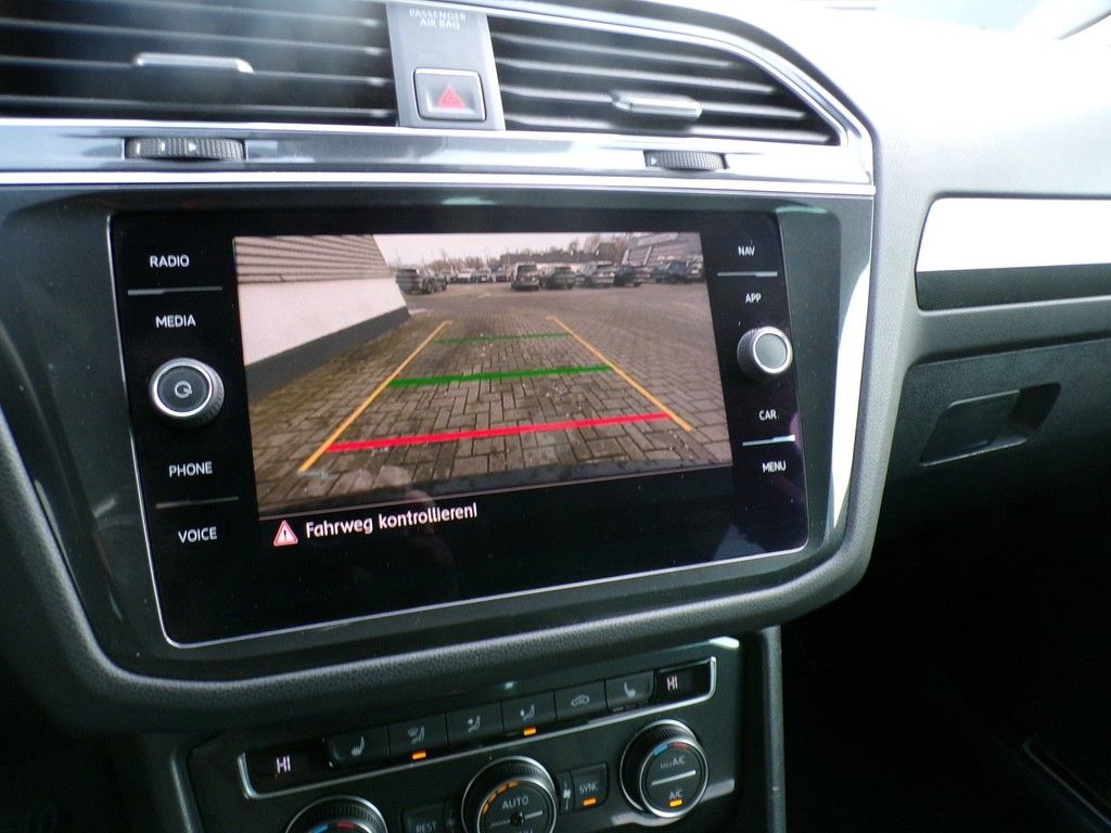 Fahrzeugabbildung Volkswagen Tiguan 2.0 TDI Highline BMT/Start-Stopp 4Motion