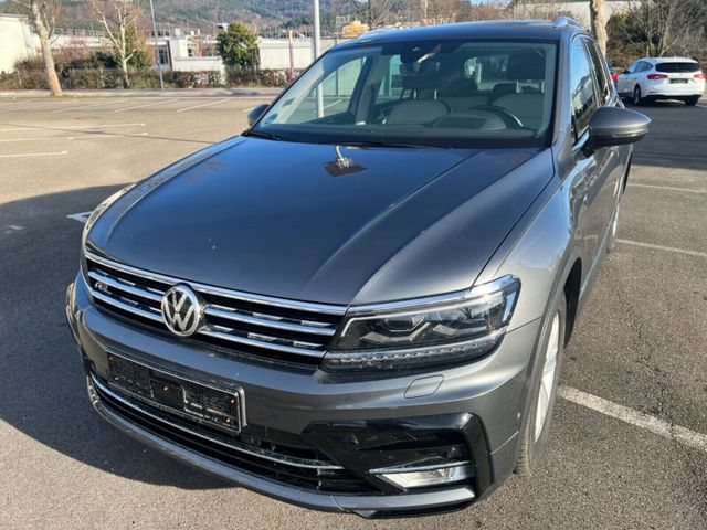 Volkswagen Tiguan Highline R-Line/4x4/AUT/PANO/VIRTUAL