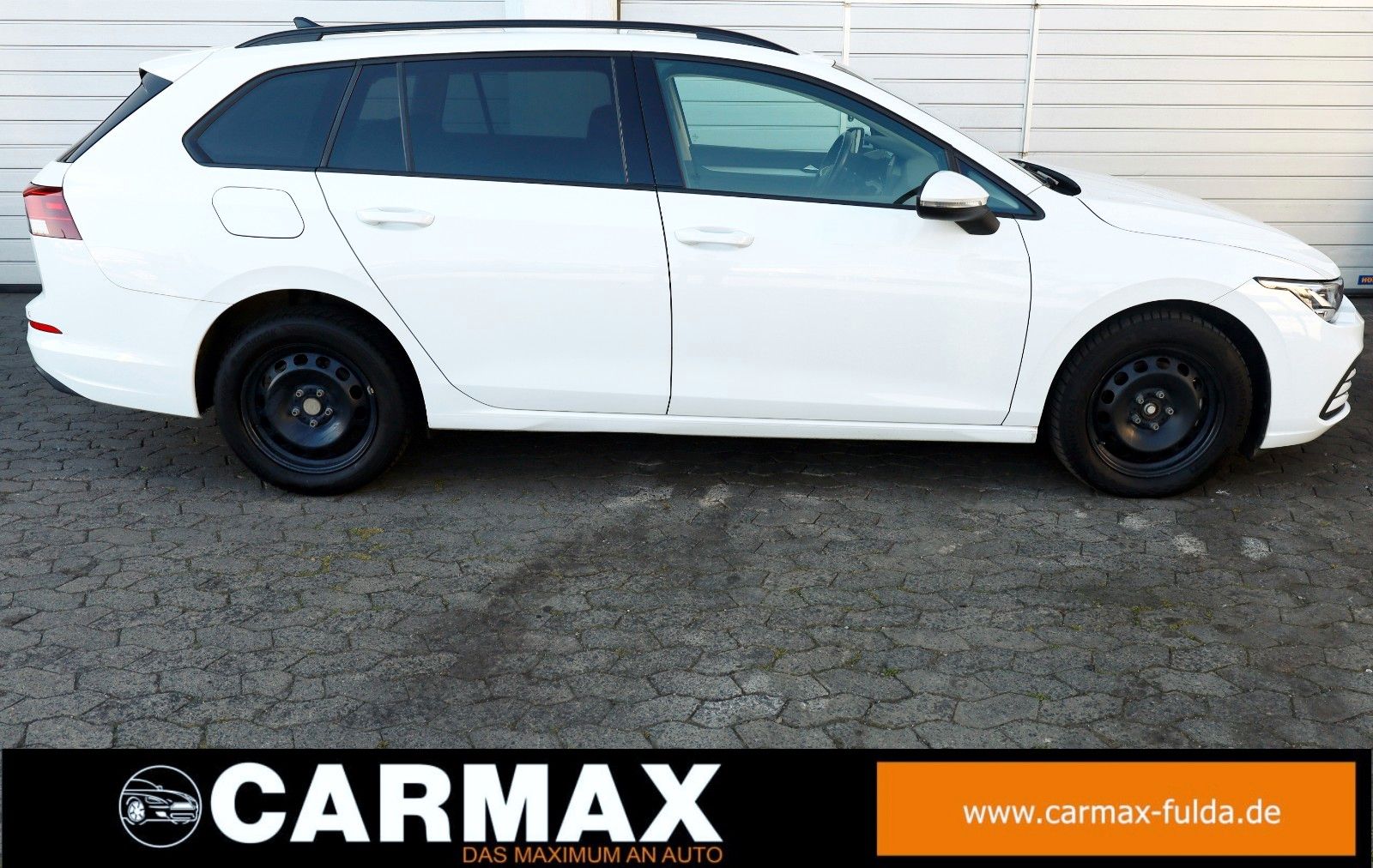 Fahrzeugabbildung Volkswagen Golf VIII Variant LIFE Navi,LED,Kamera,SH,PDC
