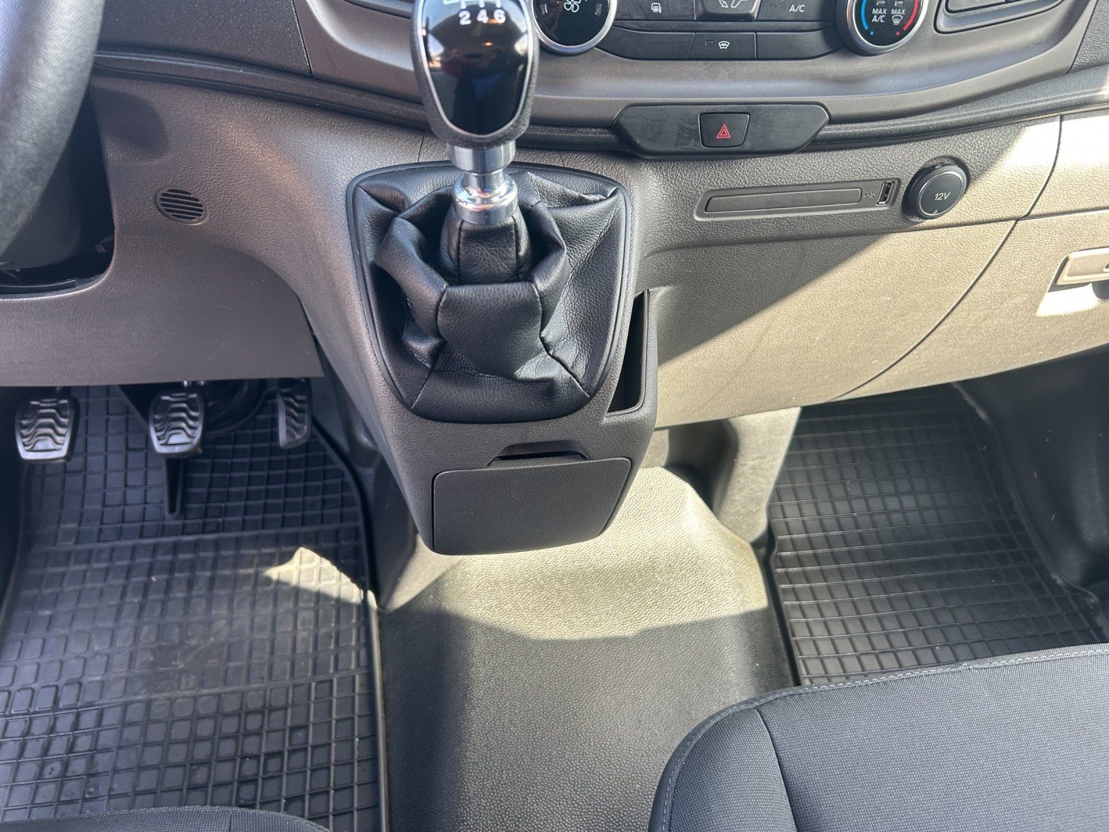 Fahrzeugabbildung Ford FORD Transit Custom 340 L1H1 Trend Kühlausbau