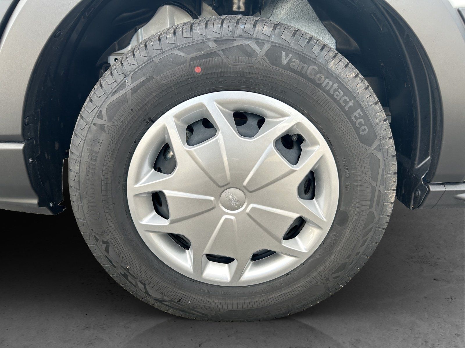Fahrzeugabbildung Ford Transit 3-Seiten Kipper 350L2 AHK Klima