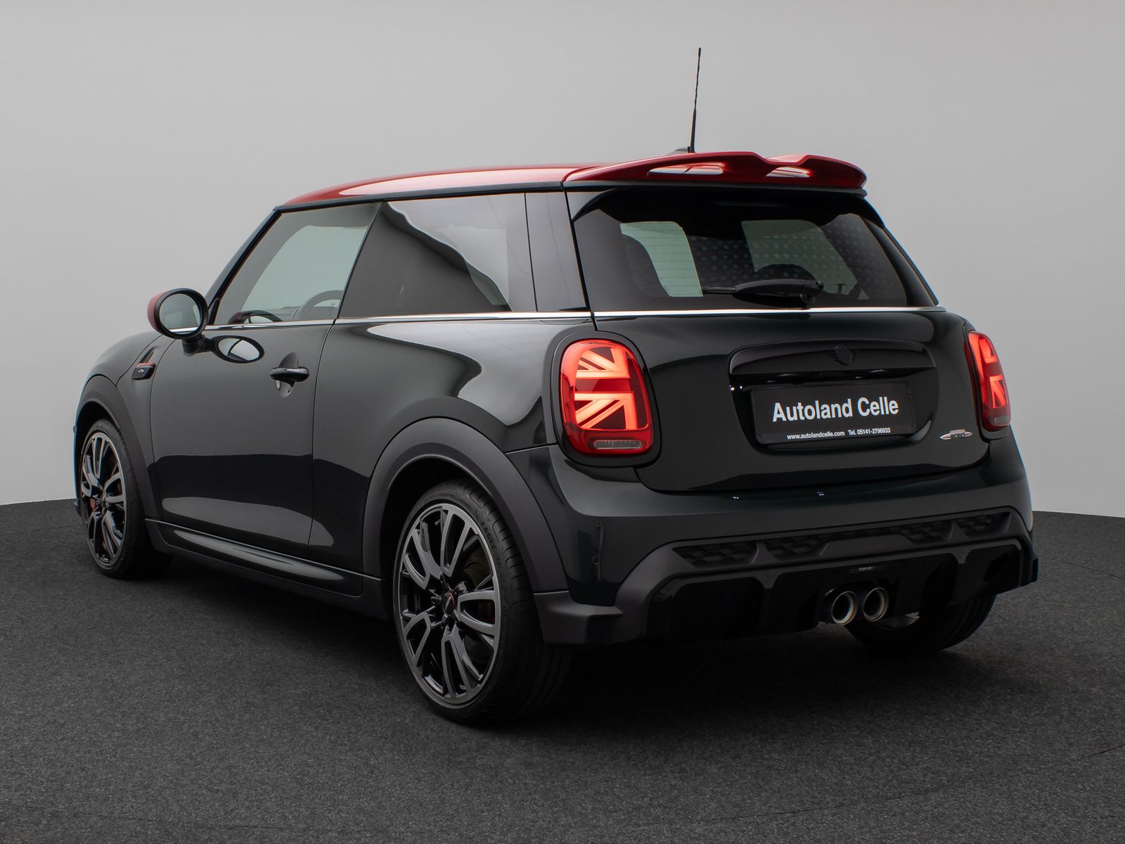 Fahrzeugabbildung MINI John Cooper Works Panorama Kamera HUD DAB Sport