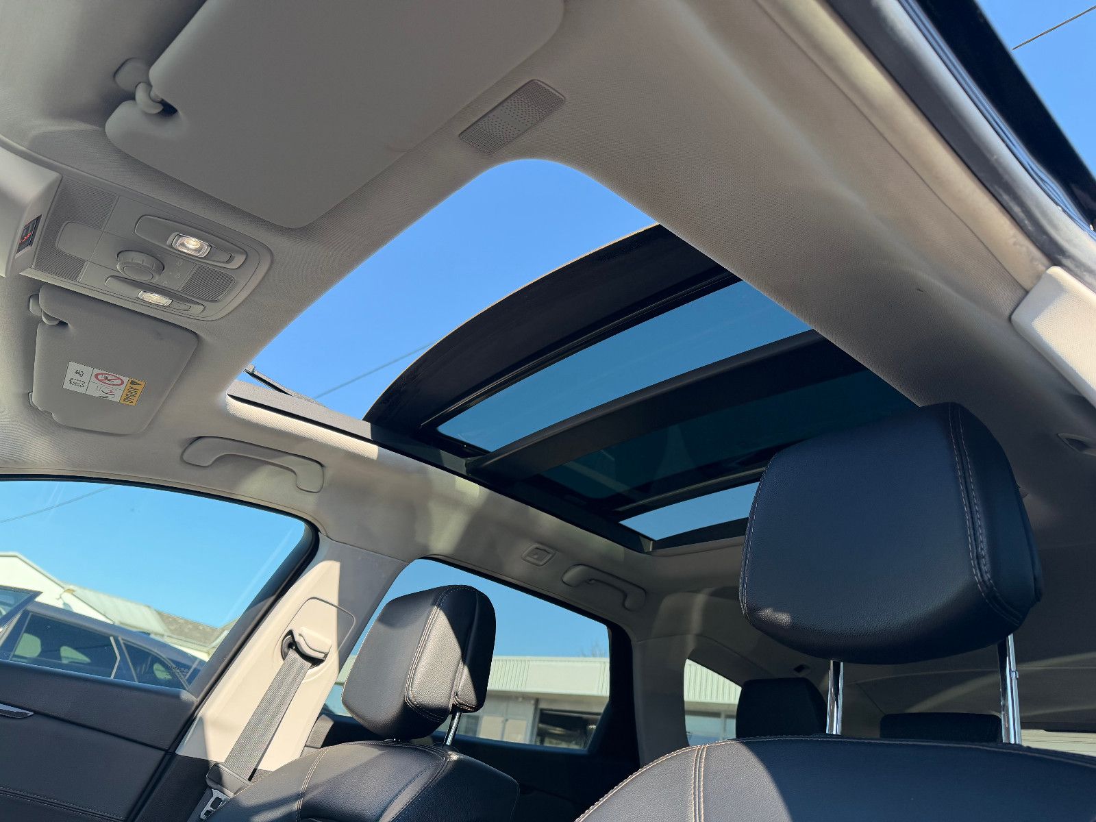 Fahrzeugabbildung Renault Talisman Grandtourer /BOSE/PANORAMA/HUD/ACC