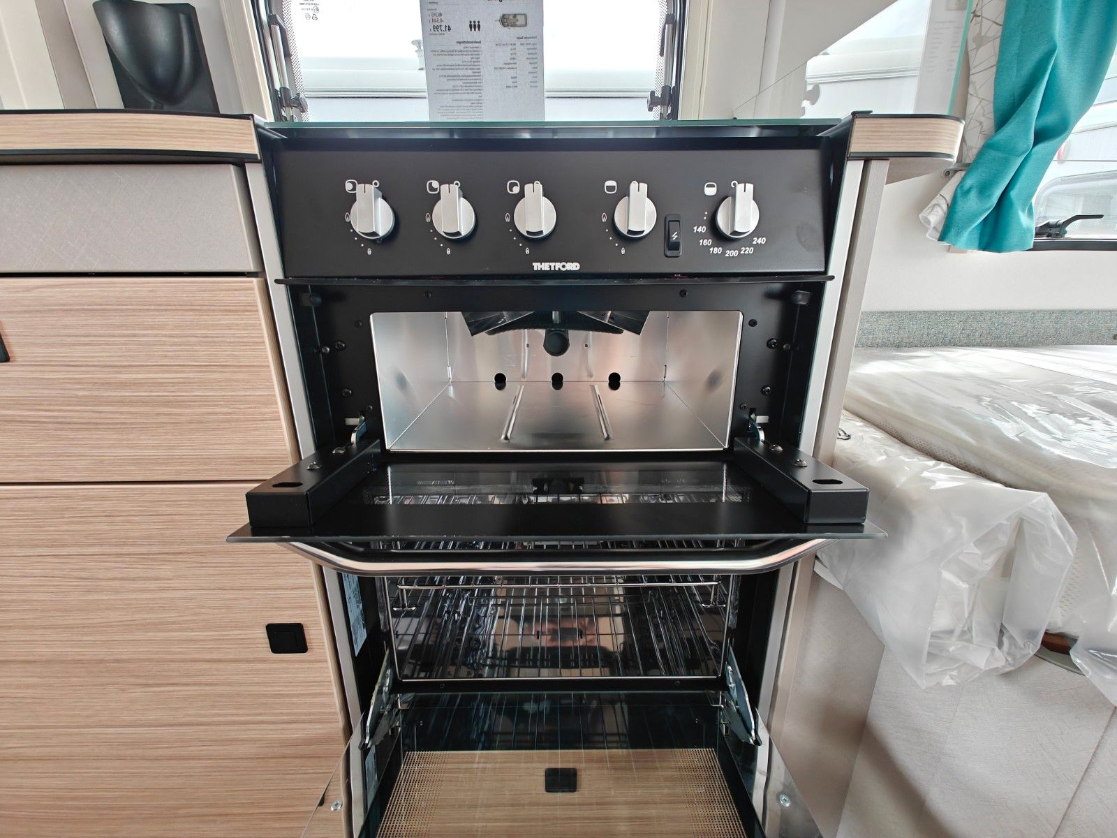 Fahrzeugabbildung HYMER / ERIBA / HYMERCAR Touring 642 Harbour Blue - JETZT 7.344€ SPAREN !