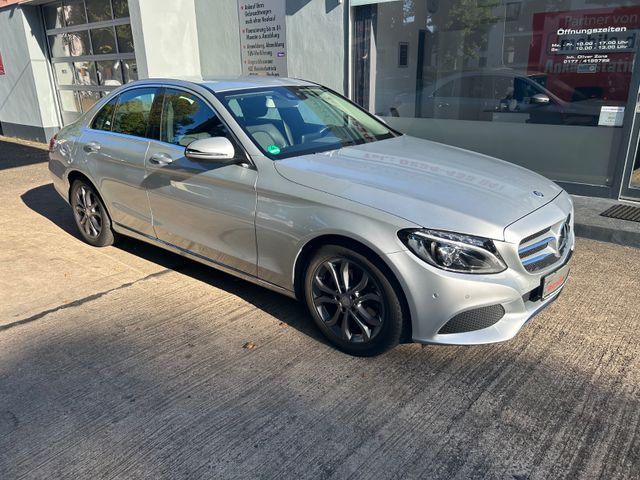 Fahrzeugabbildung Mercedes-Benz C 180 Autom.+Navi+LED+Teilleder+SHZ+BT+PDC