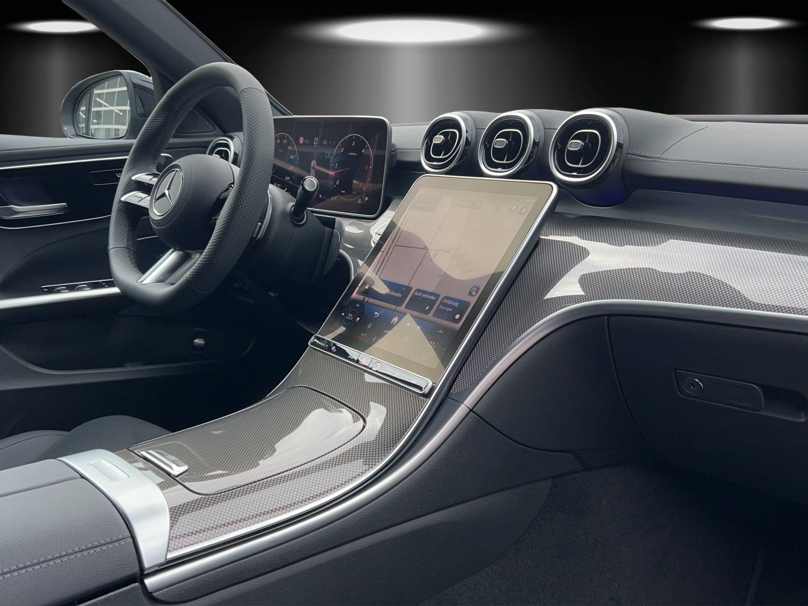 Fahrzeugabbildung Mercedes-Benz C 220 d T+AMG-Line+AHK+DISTRONIC+Kamera+Soundsys