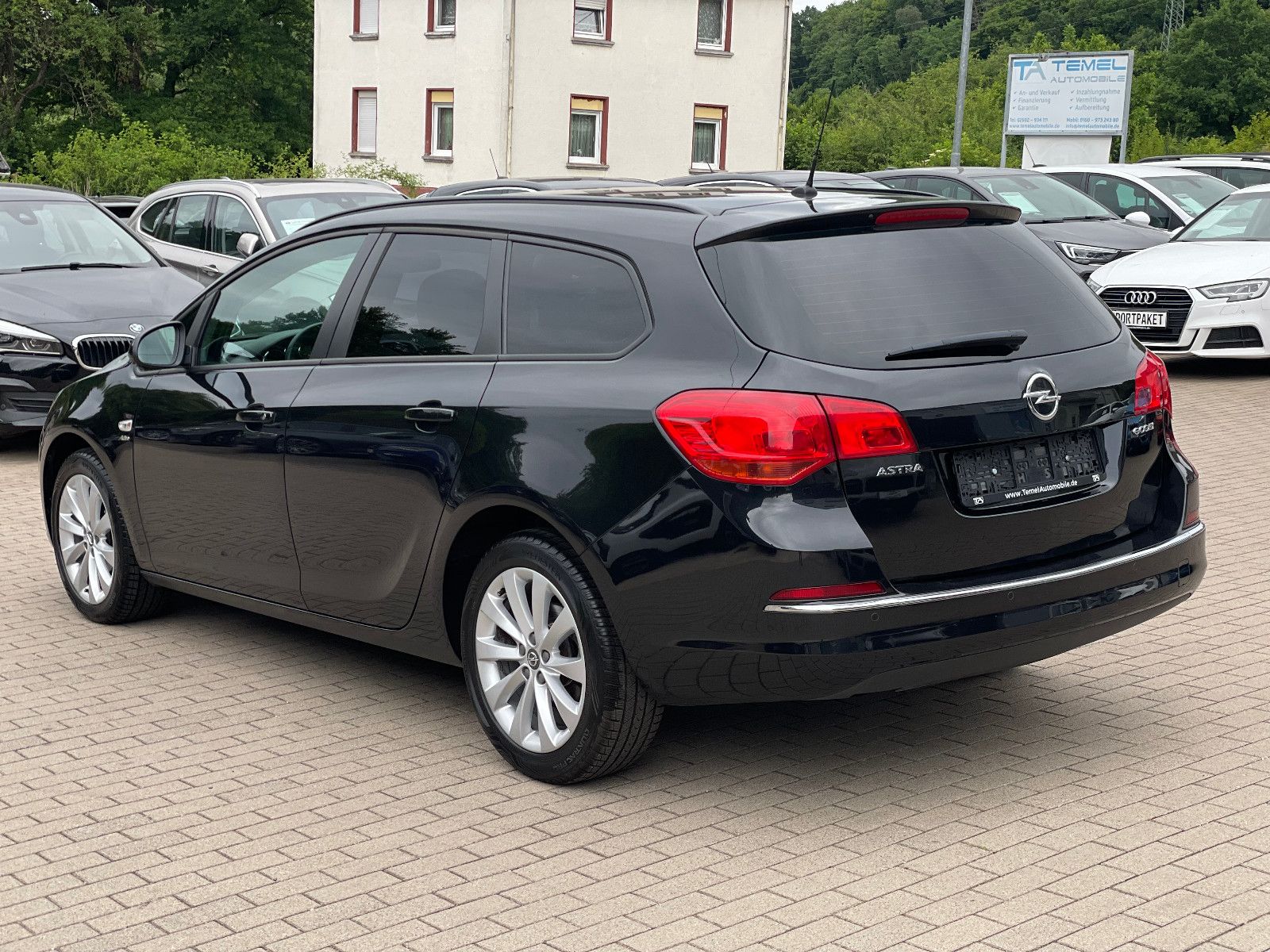 OPEL Astra, 2013, Benzin, 101 PS