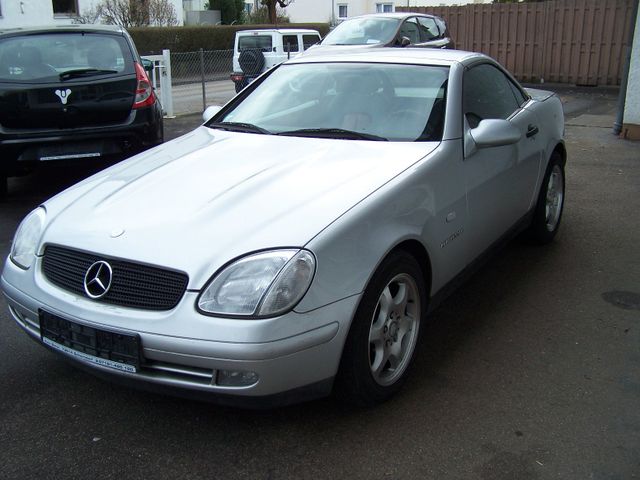 Mercedes-Benz SLK 230