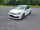 Volkswagen Golf 2.0 TSI GTI adidas GTI - Volkswagen Golf: Adidas