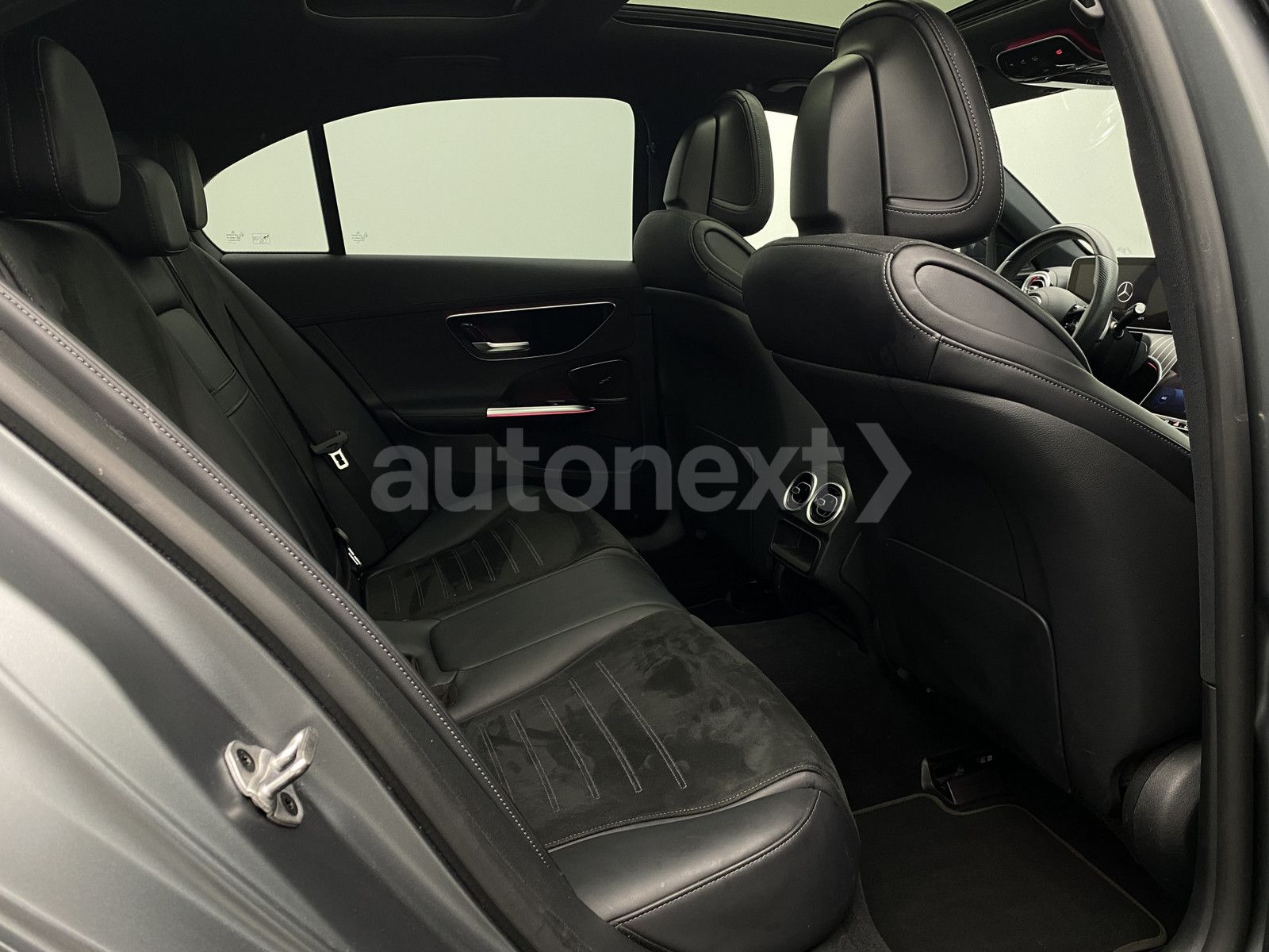 Mercedes-Benz C 300d 4Matic 2x AMG Line Night Pano Digi Ligh foto 14