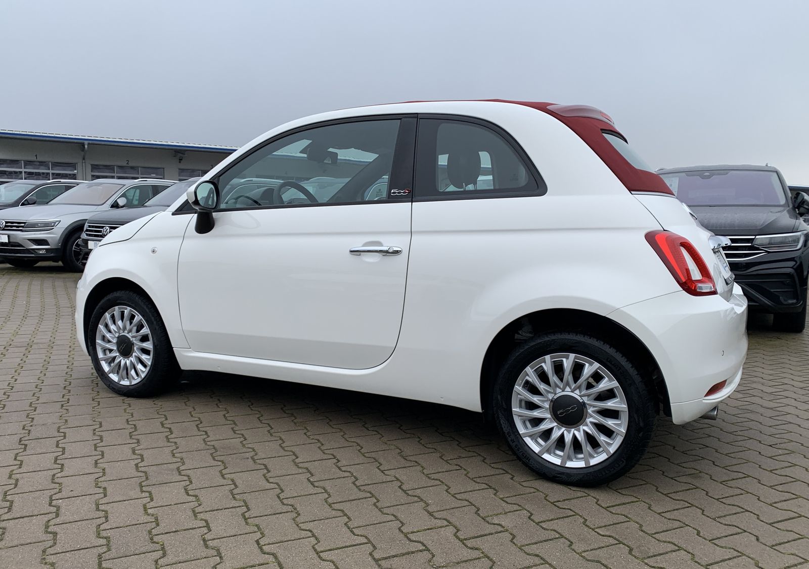 Fahrzeugabbildung Fiat 500C 1.2 Lounge*Klima*Temp*PDC*CarPlay*