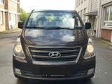 Hyundai H-1 Travel 2.HD 8-Si 2xKLIMA PDC - schwarze Hyundai H-1