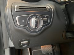 Fahrzeugabbildung Mercedes-Benz C 250 d T Autom. LED Navi Kamera Sitzhzg 17" PDC