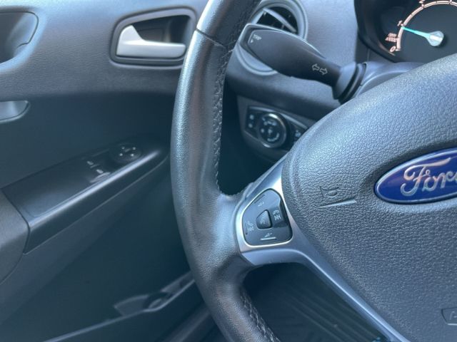 Fahrzeugabbildung Ford Transit Courier 1.5 TDCi Trend, Navi, Einparkhil