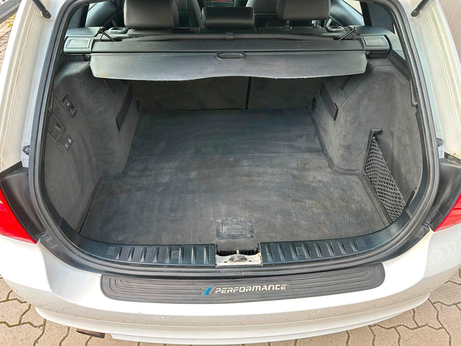 BMW 114 2009 — photo 14